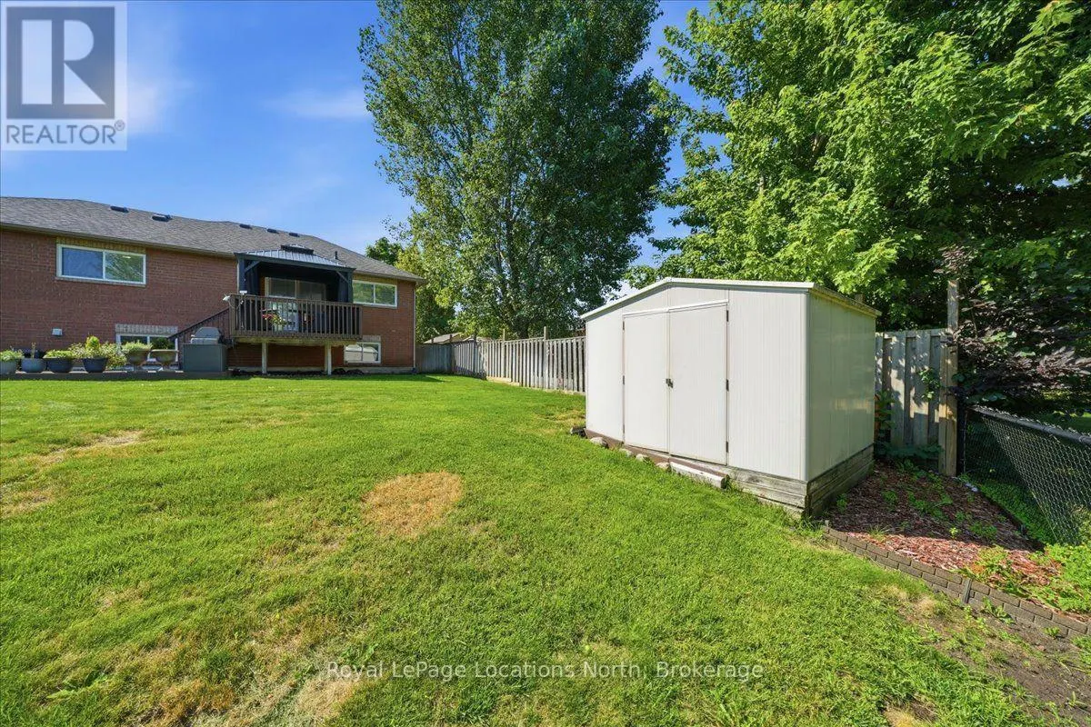 402 RAMBLEWOOD DRIVE