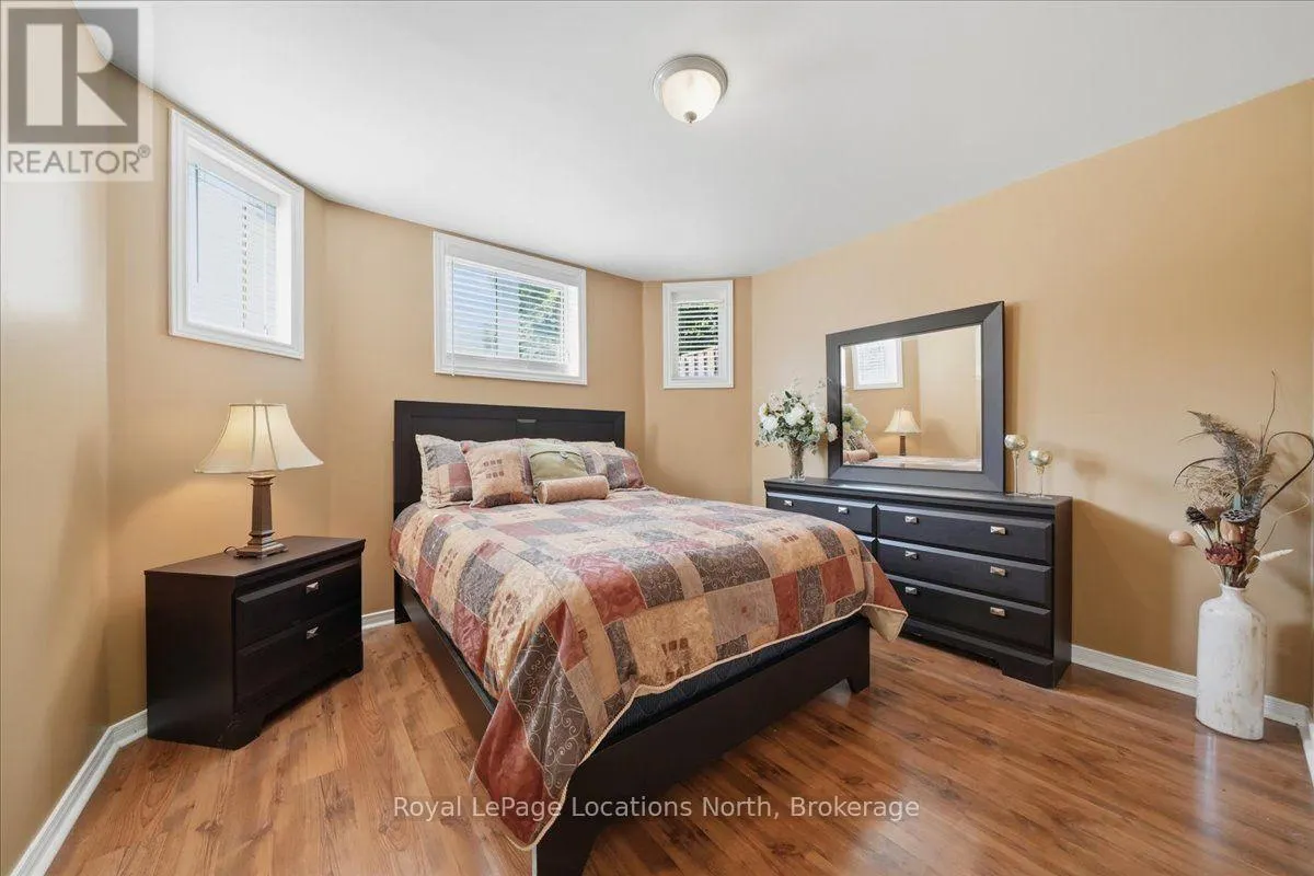 402 RAMBLEWOOD DRIVE