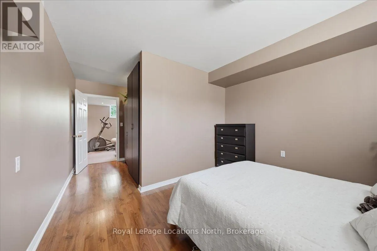 402 RAMBLEWOOD DRIVE