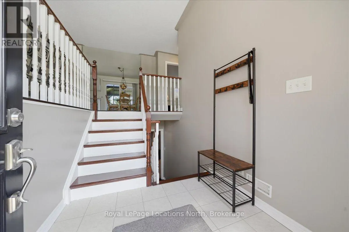 402 RAMBLEWOOD DRIVE