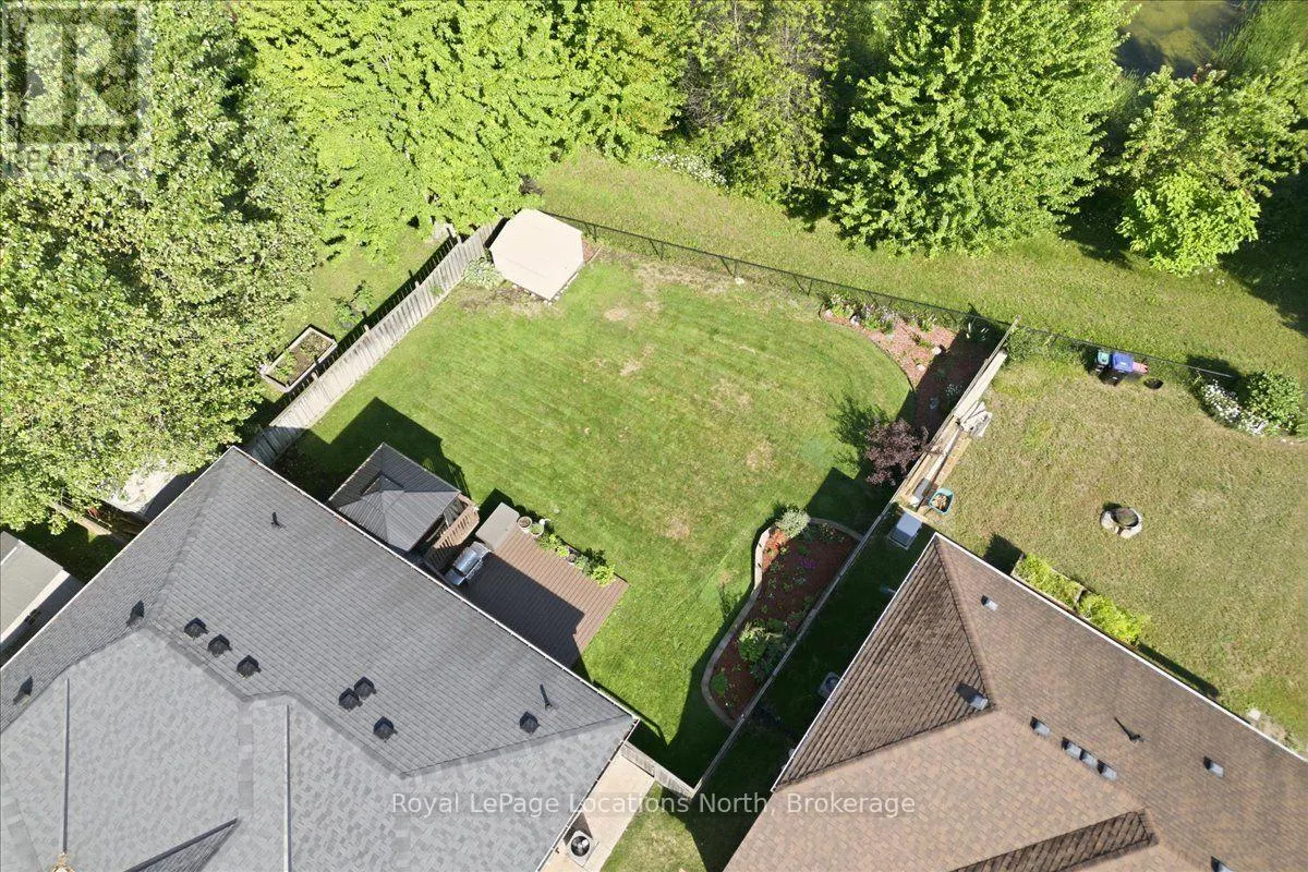 402 RAMBLEWOOD DRIVE