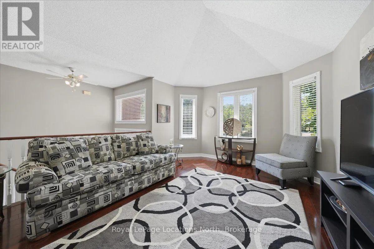402 RAMBLEWOOD DRIVE