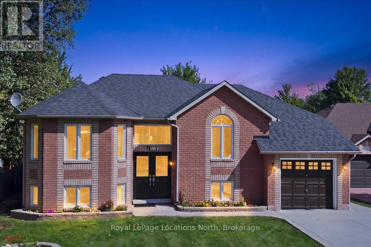 402 RAMBLEWOOD DRIVE