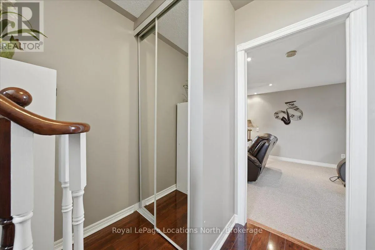 402 RAMBLEWOOD DRIVE