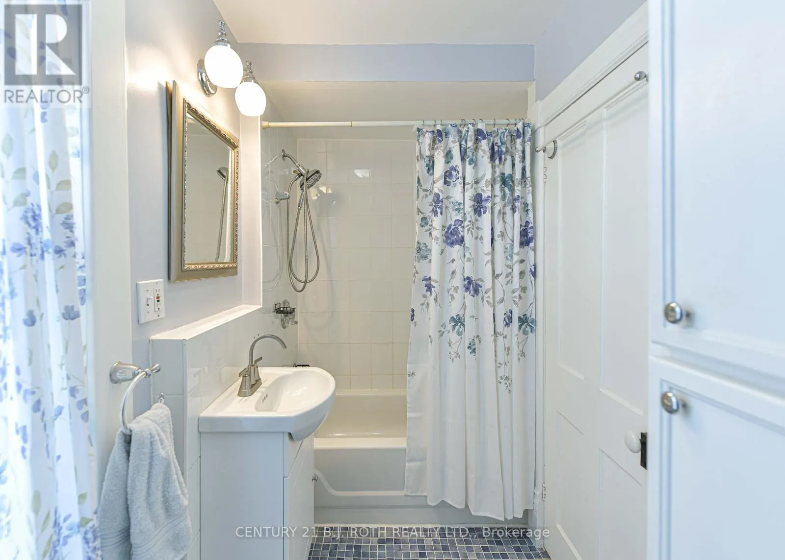 80 COLDWATER ROAD W