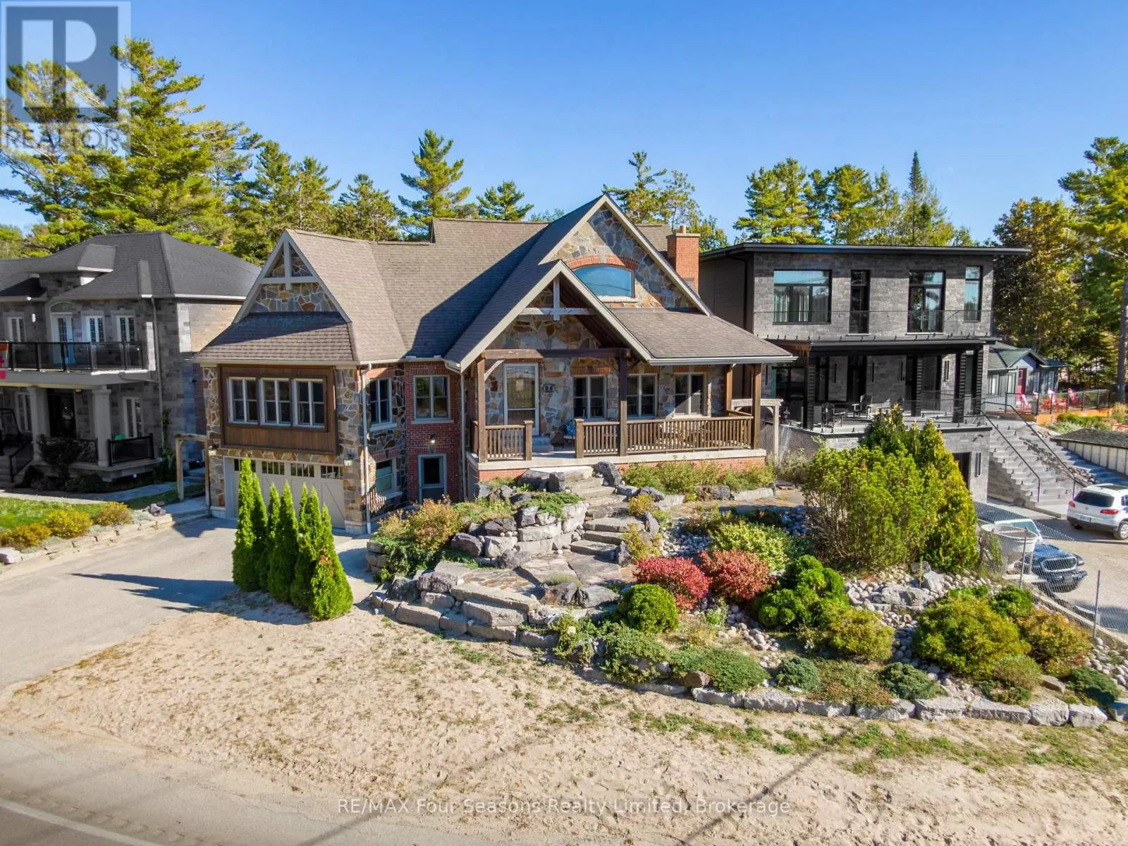 805 EASTDALE DRIVE