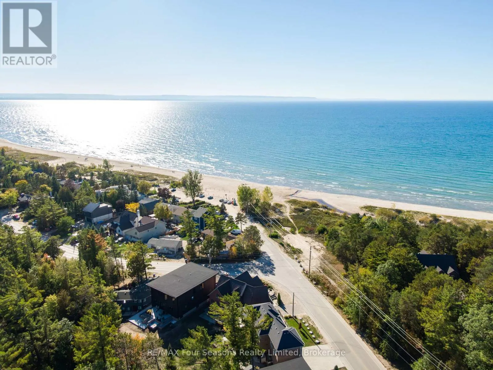 805 EASTDALE DRIVE