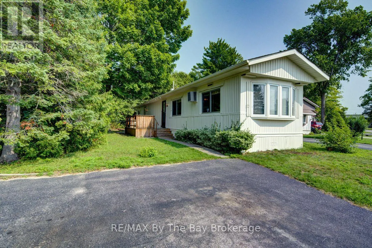 55 GEORGIAN GLEN DRIVE