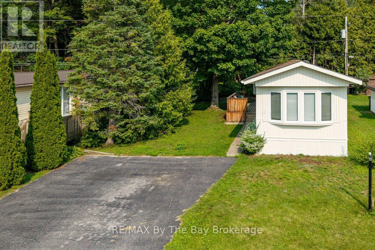 55 GEORGIAN GLEN DRIVE