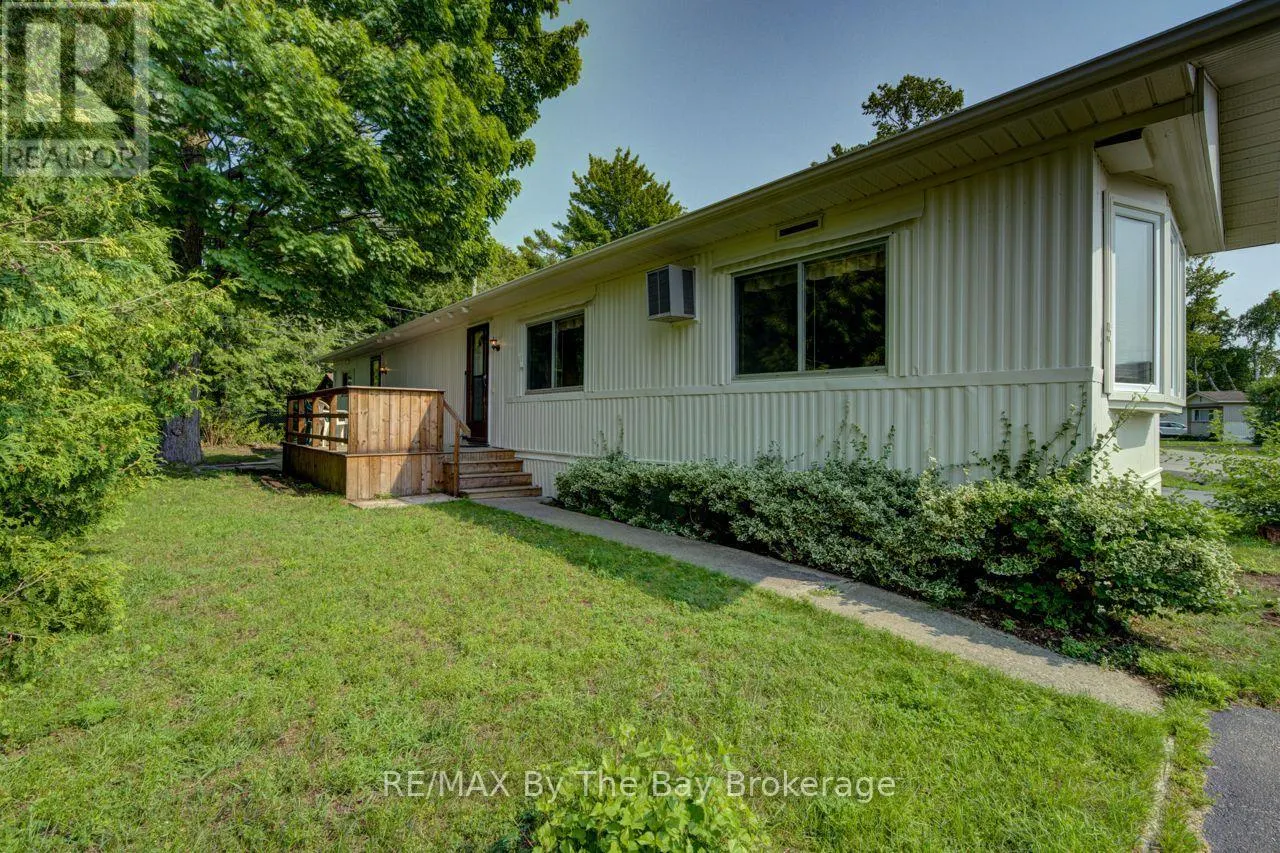 55 GEORGIAN GLEN DRIVE