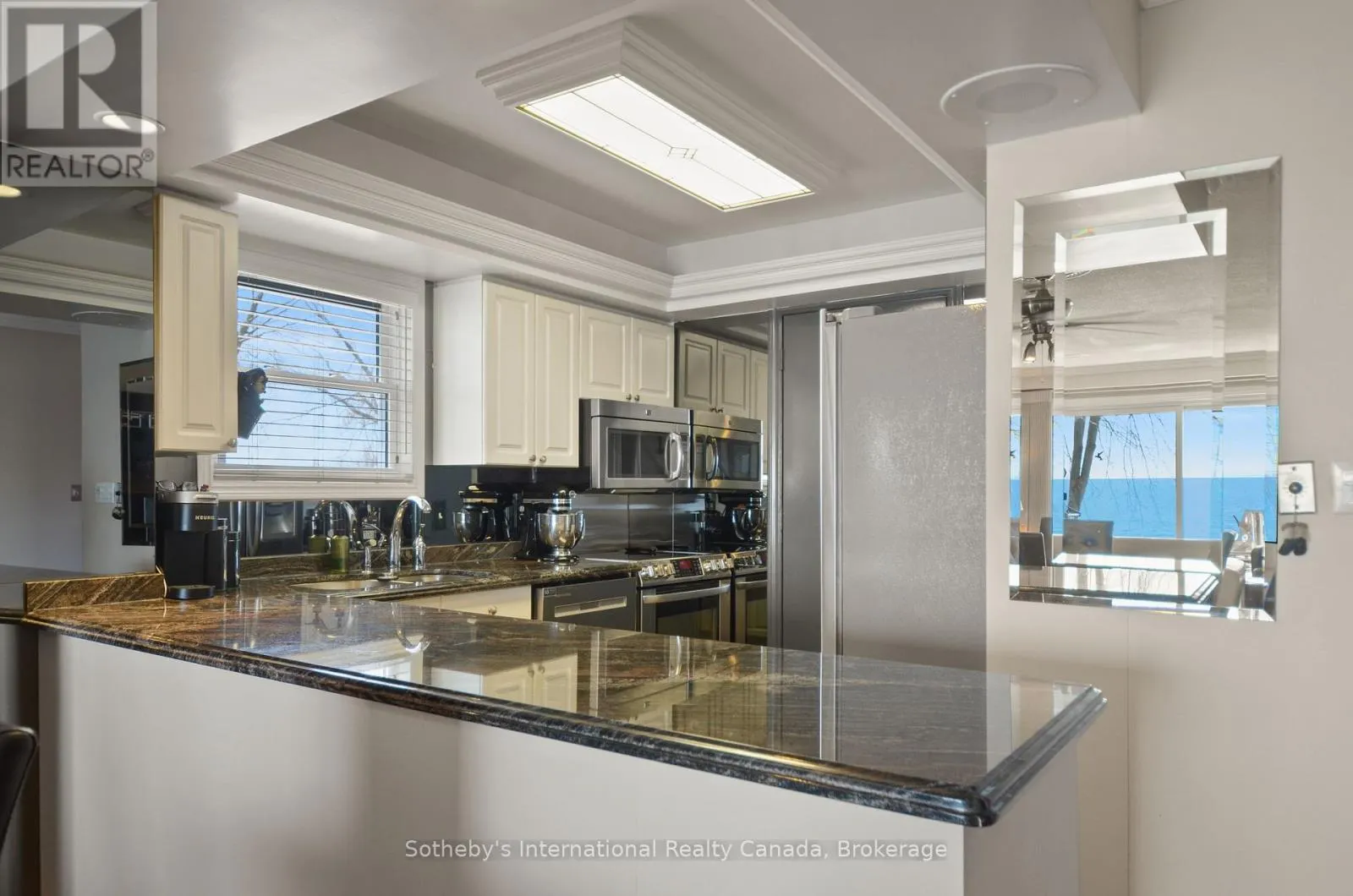5 - 1 OLIVE CRESCENT #5