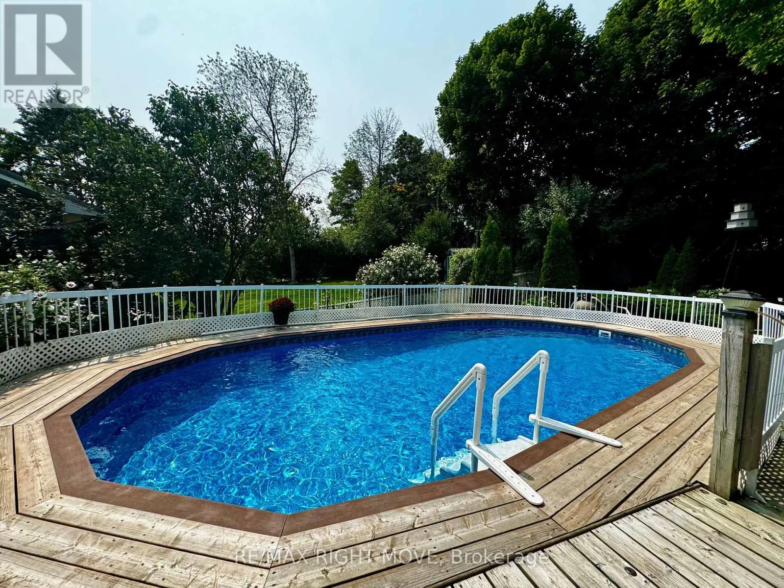 8 GAUDAUR COURT