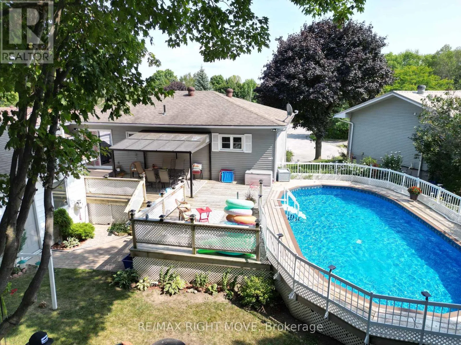 8 GAUDAUR COURT