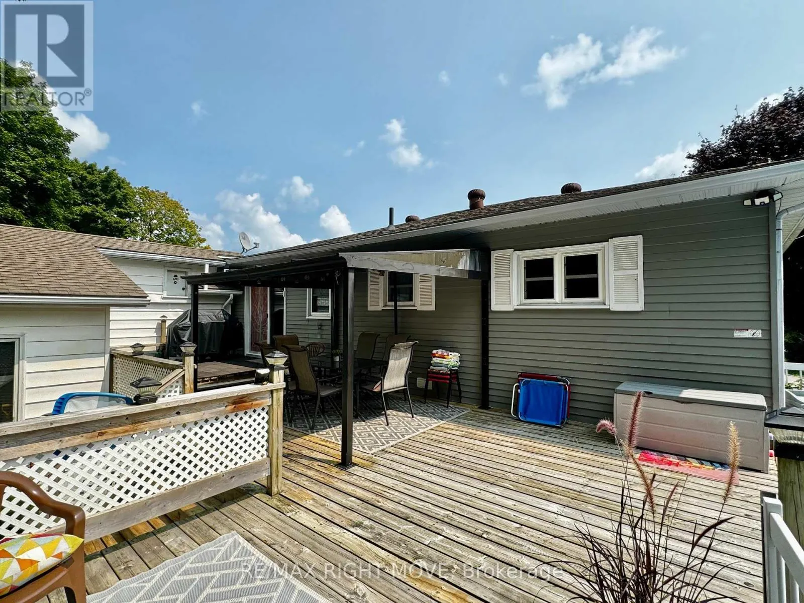 8 GAUDAUR COURT