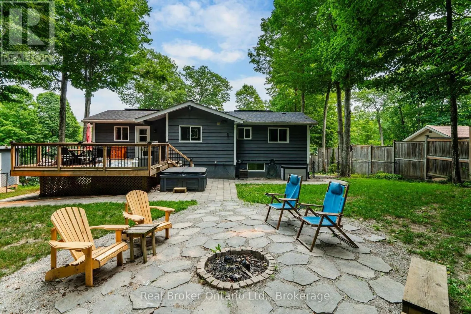 120 FARLAIN LAKE ROAD W