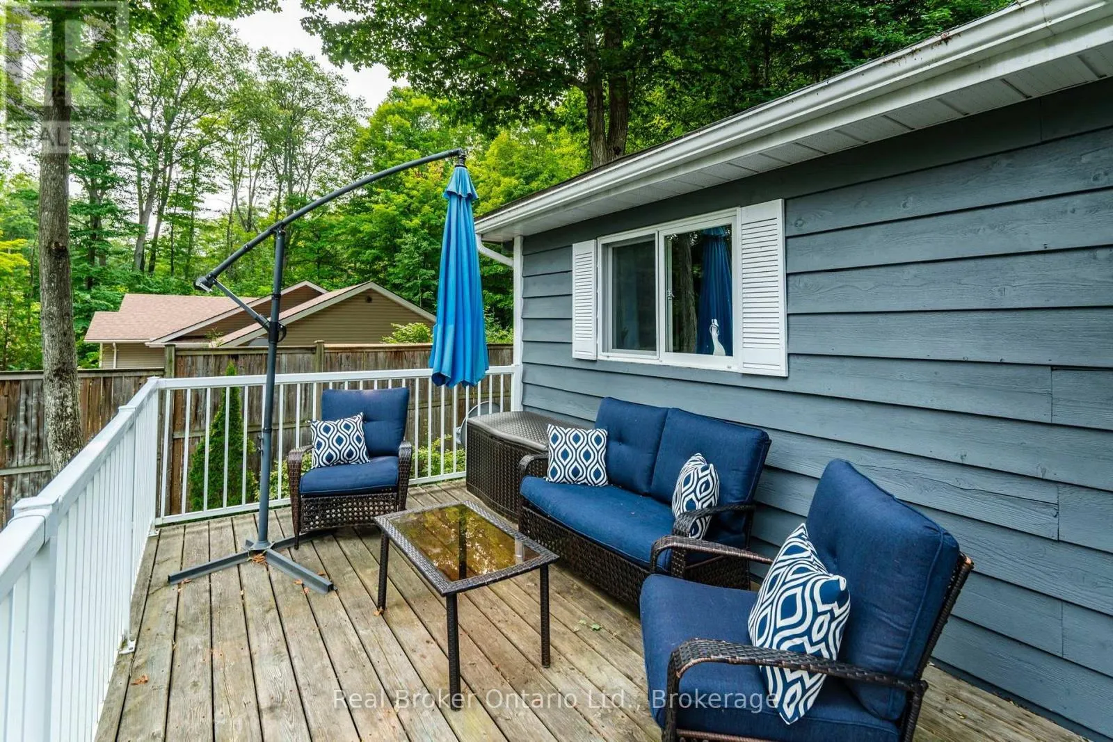 120 FARLAIN LAKE ROAD W