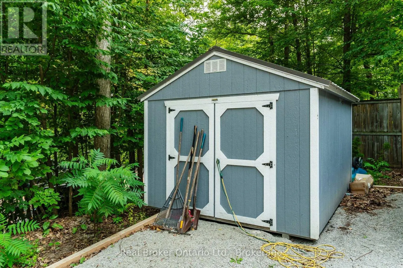 120 FARLAIN LAKE ROAD W