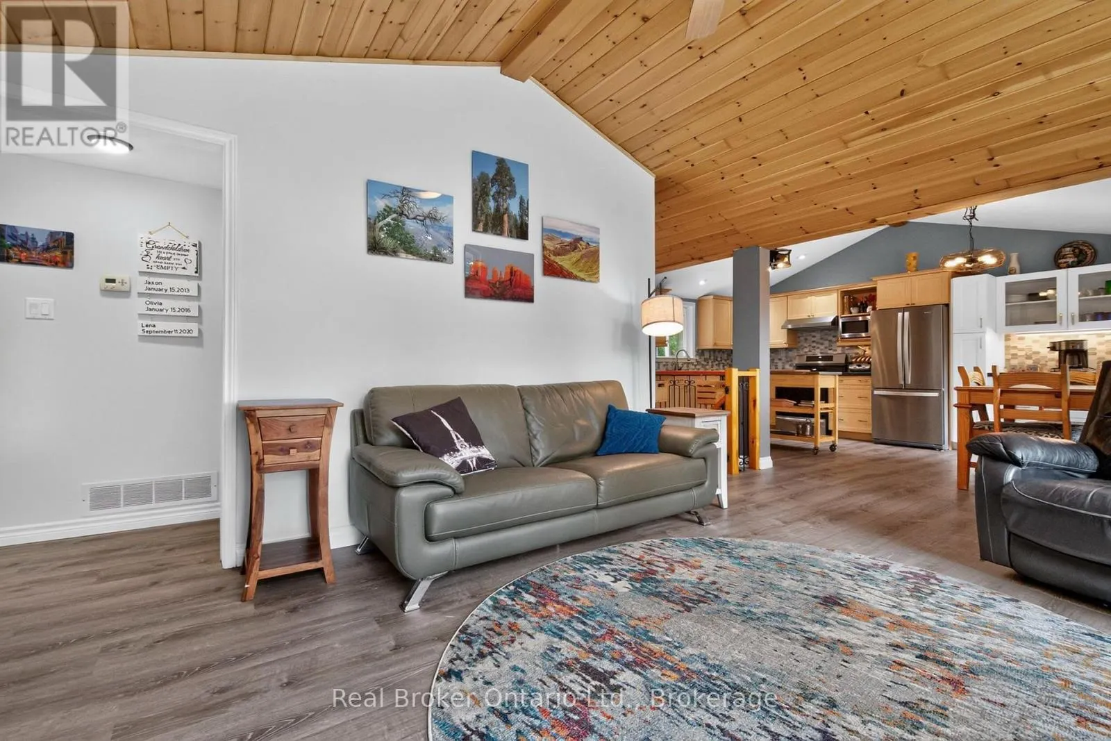 120 FARLAIN LAKE ROAD W
