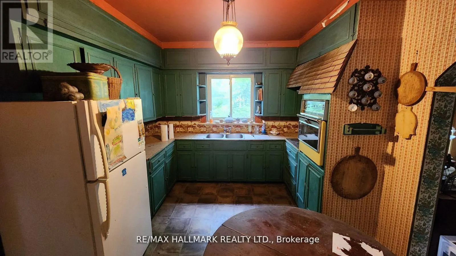 26 LAKESHORE ROAD W