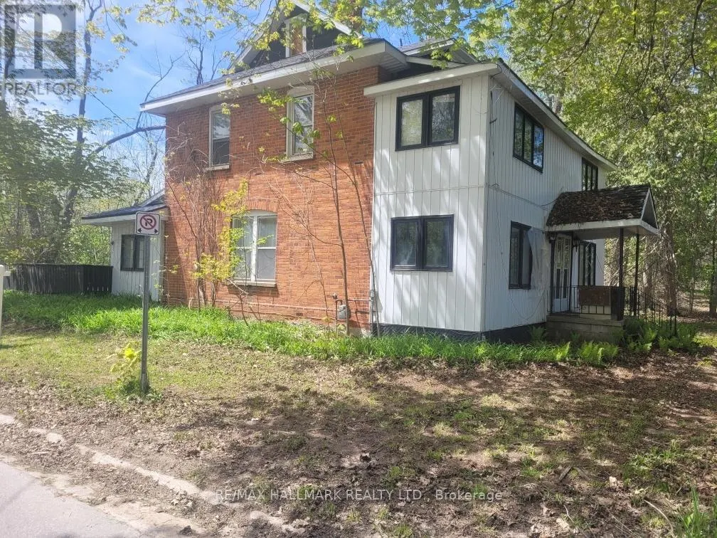 26 LAKESHORE ROAD W