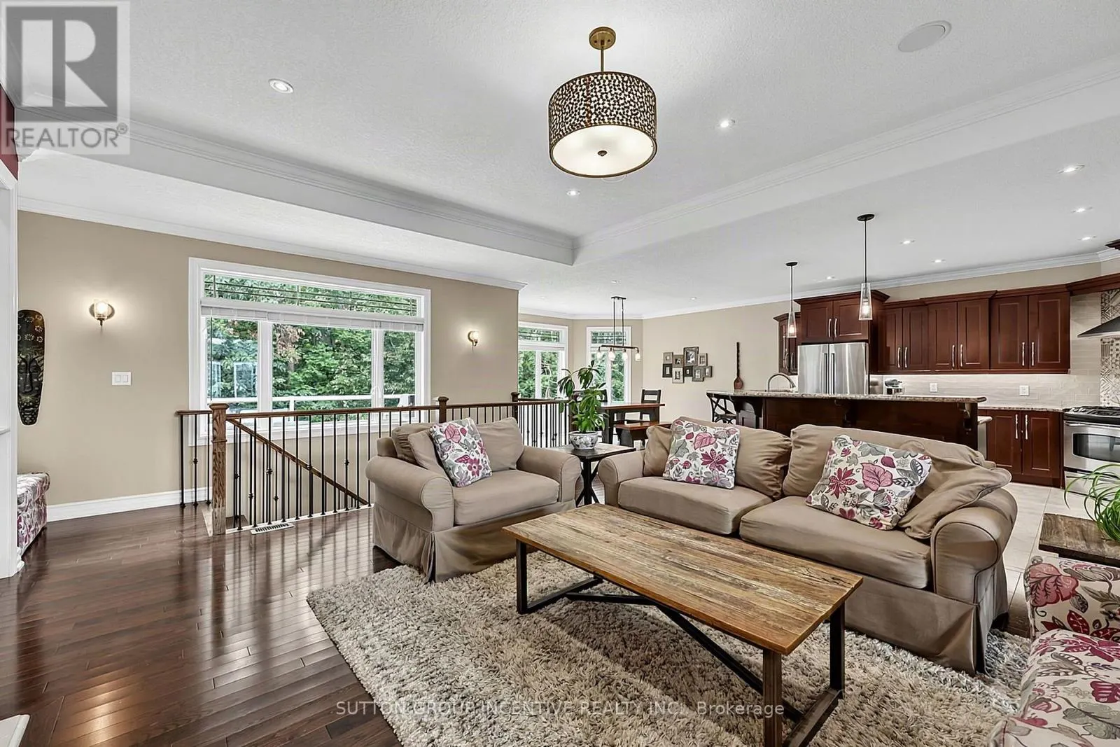 18 LLOYD COOK DRIVE W