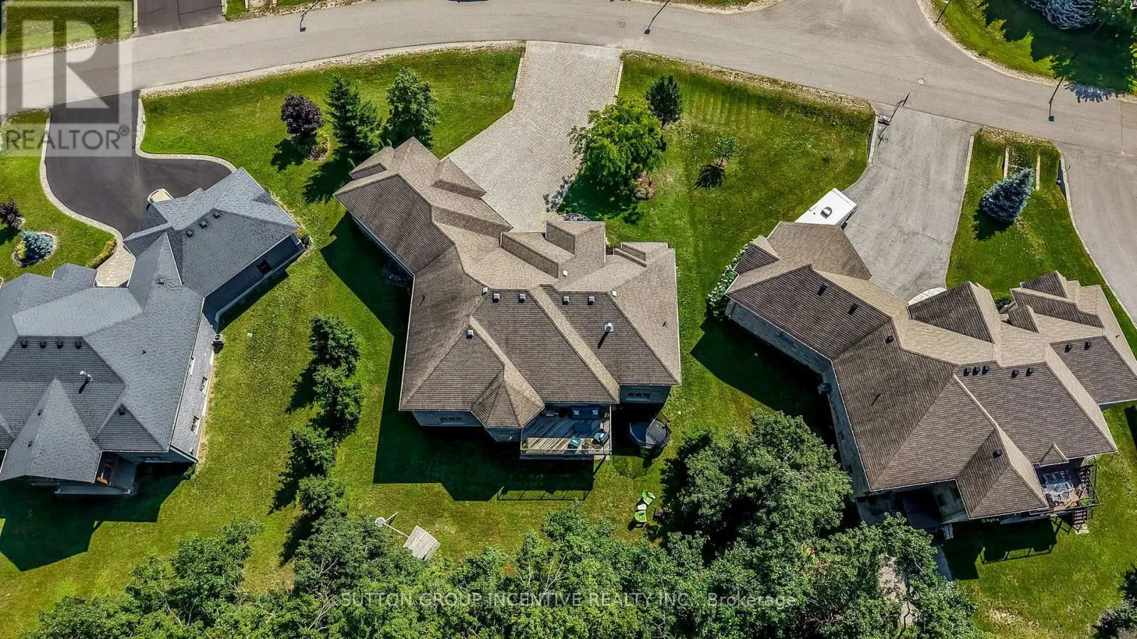 18 LLOYD COOK DRIVE W