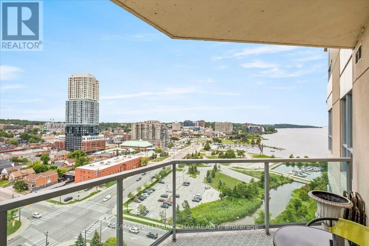 1608 - 6 TORONTO STREET