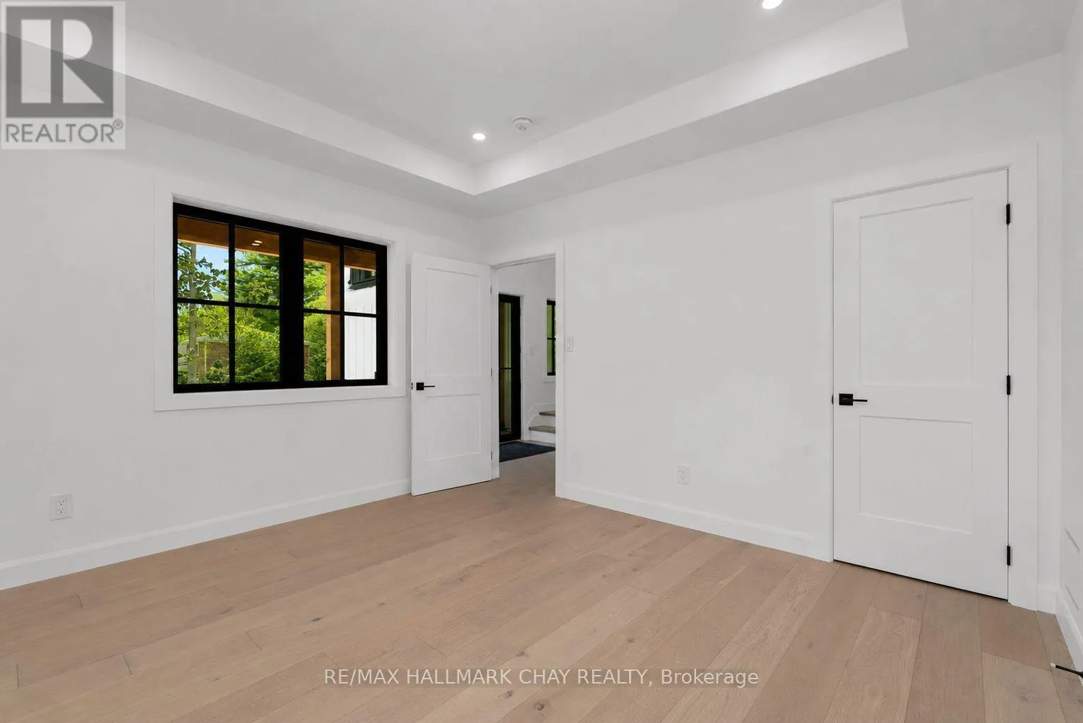 25 HEATHERWOOD DRIVE