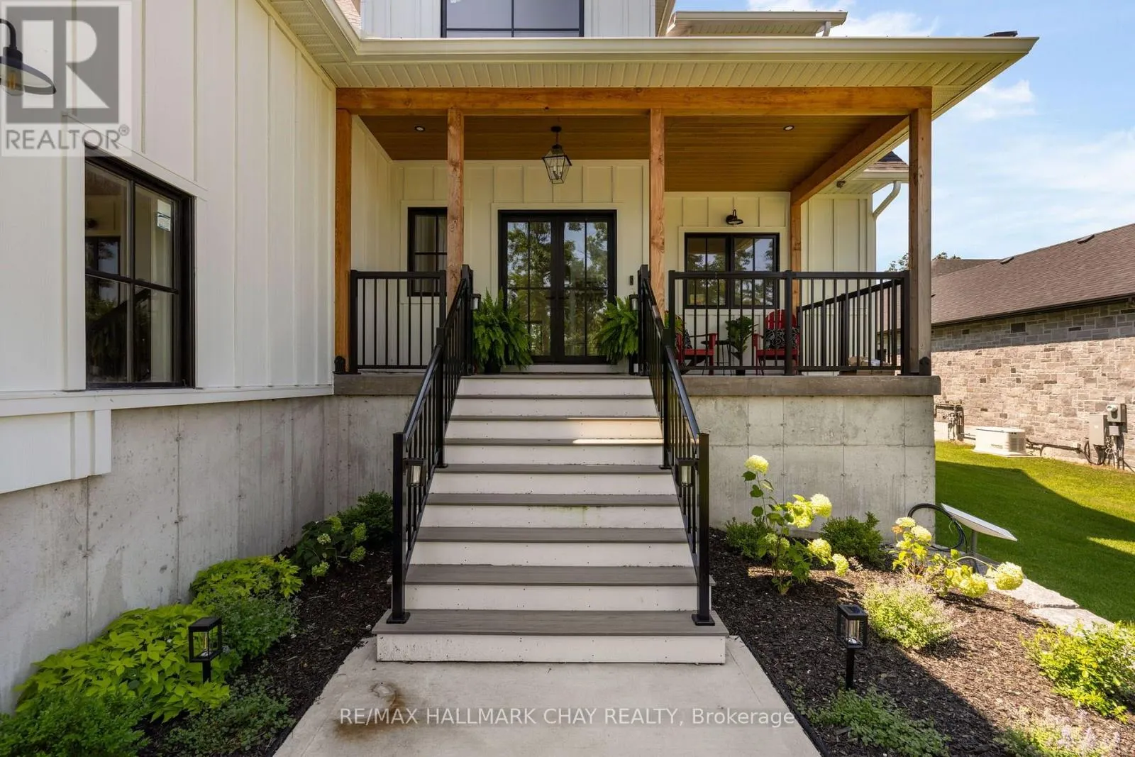 25 HEATHERWOOD DRIVE
