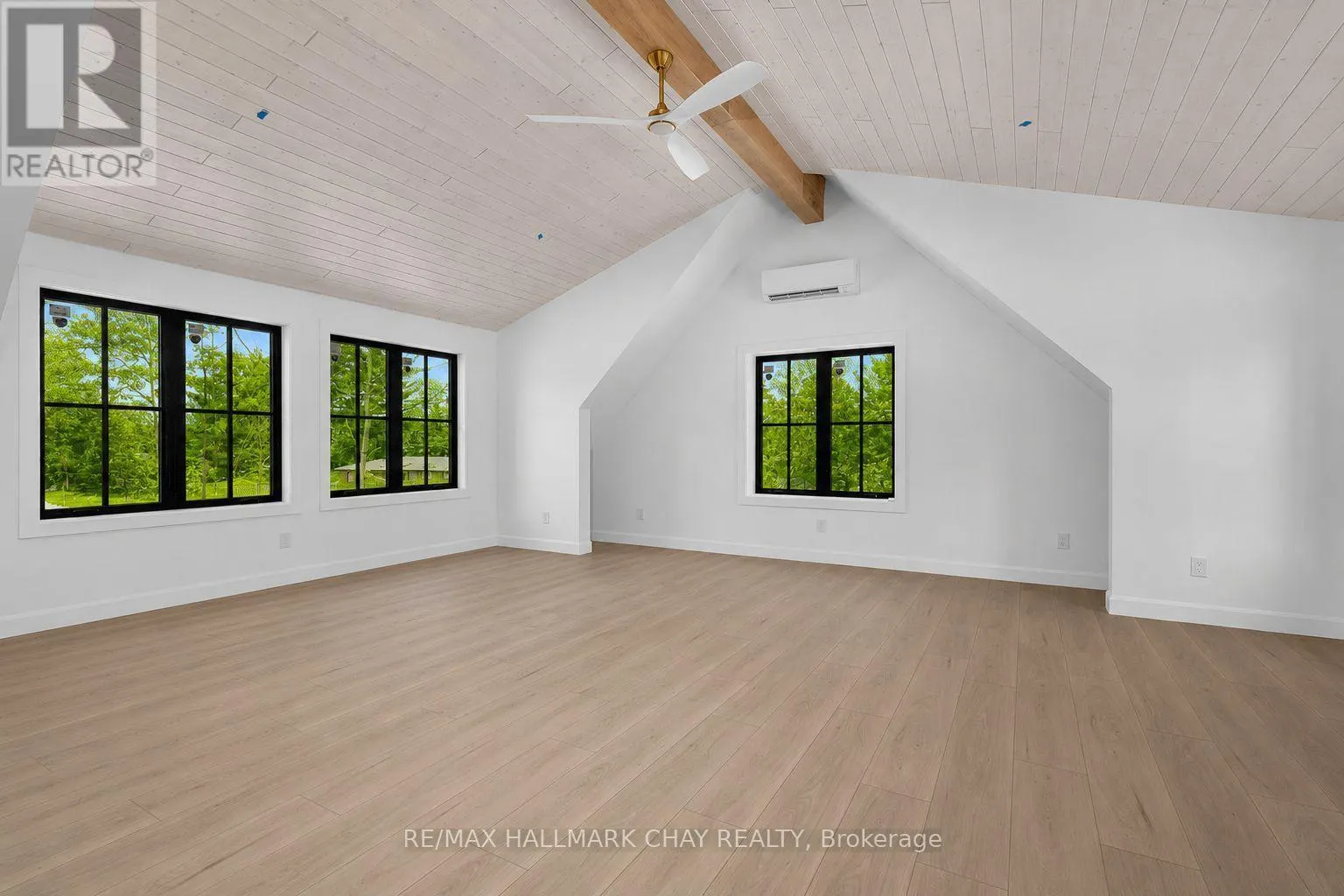 25 HEATHERWOOD DRIVE