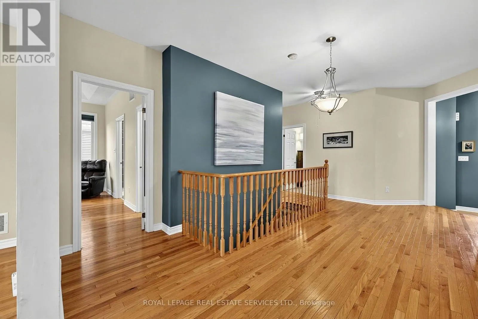 17 LEEWARD CIRCLE