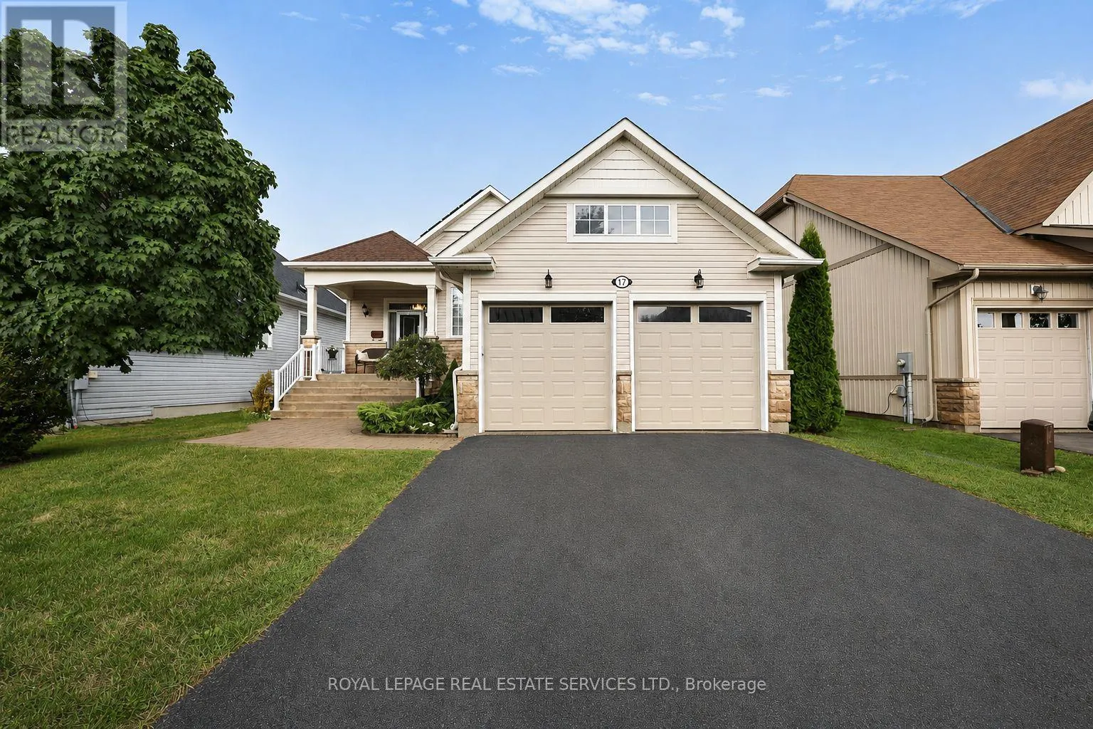 17 LEEWARD CIRCLE