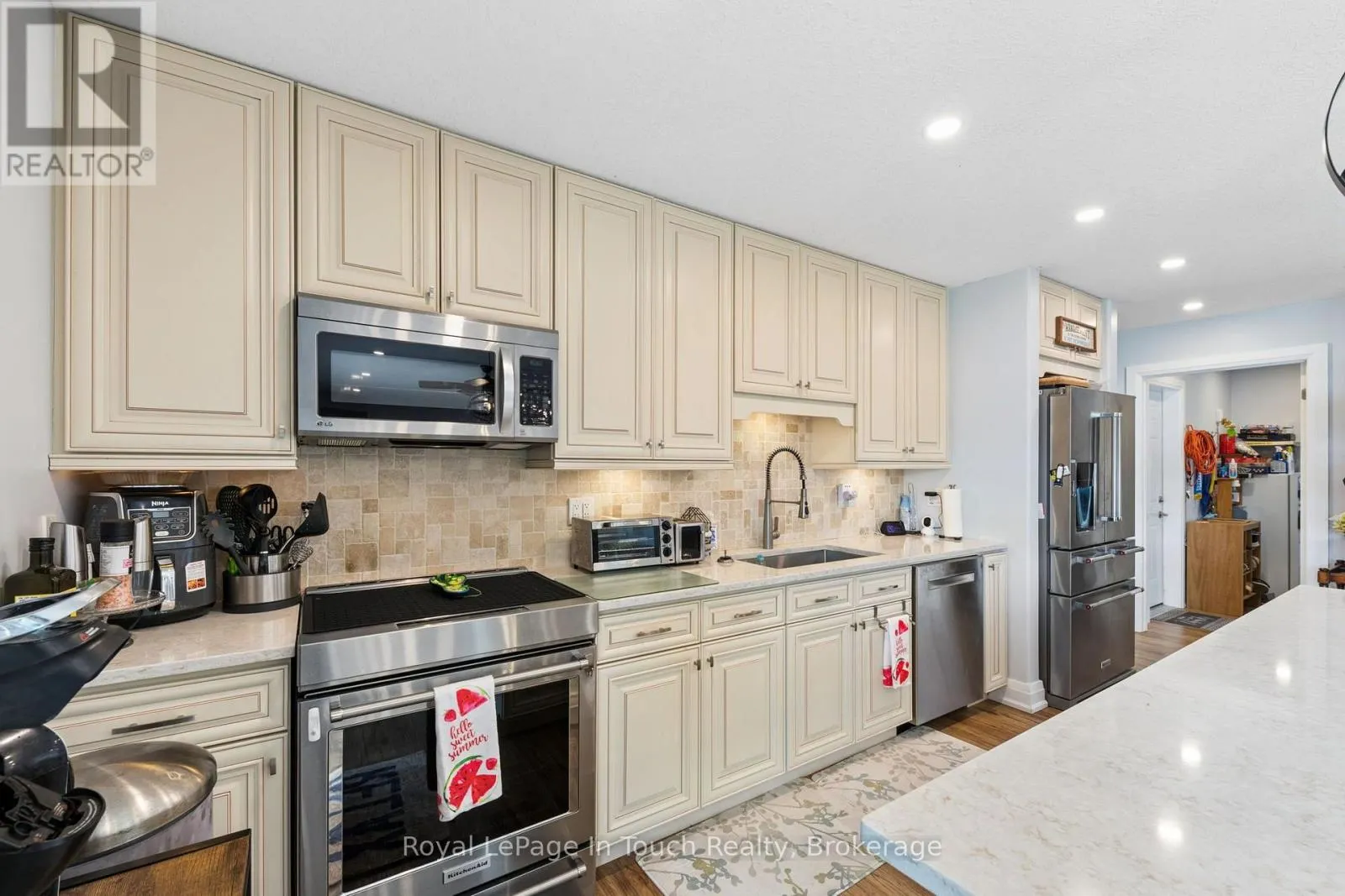 86 ANDREW DRIVE