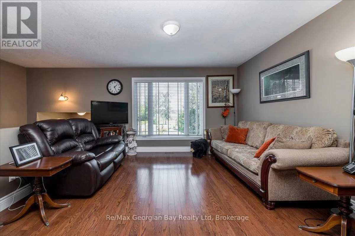 110 MASKINONGE ROAD