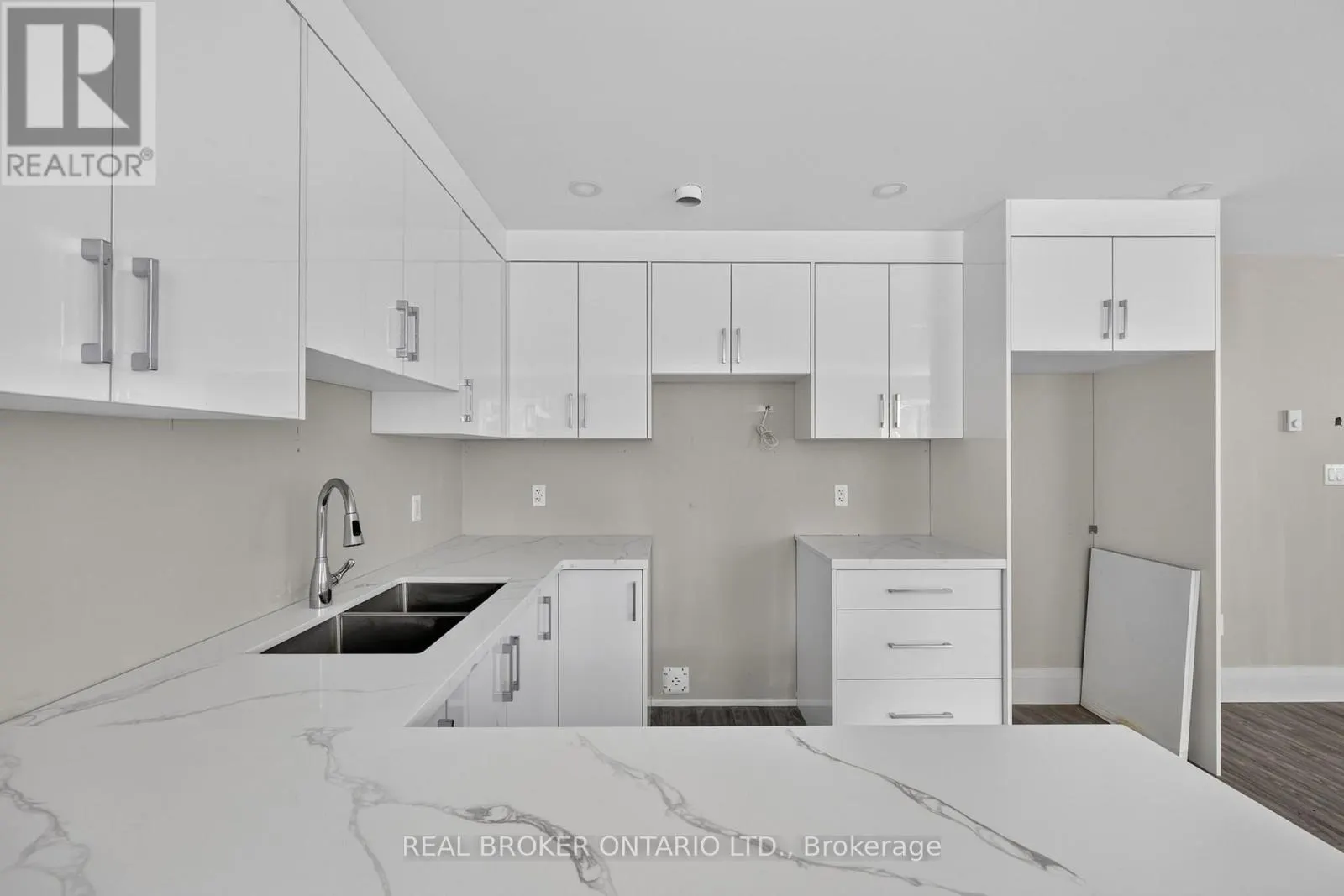 #1 - 436 5TH AVENUE