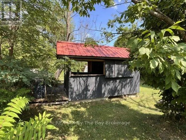 82 MARY STREET