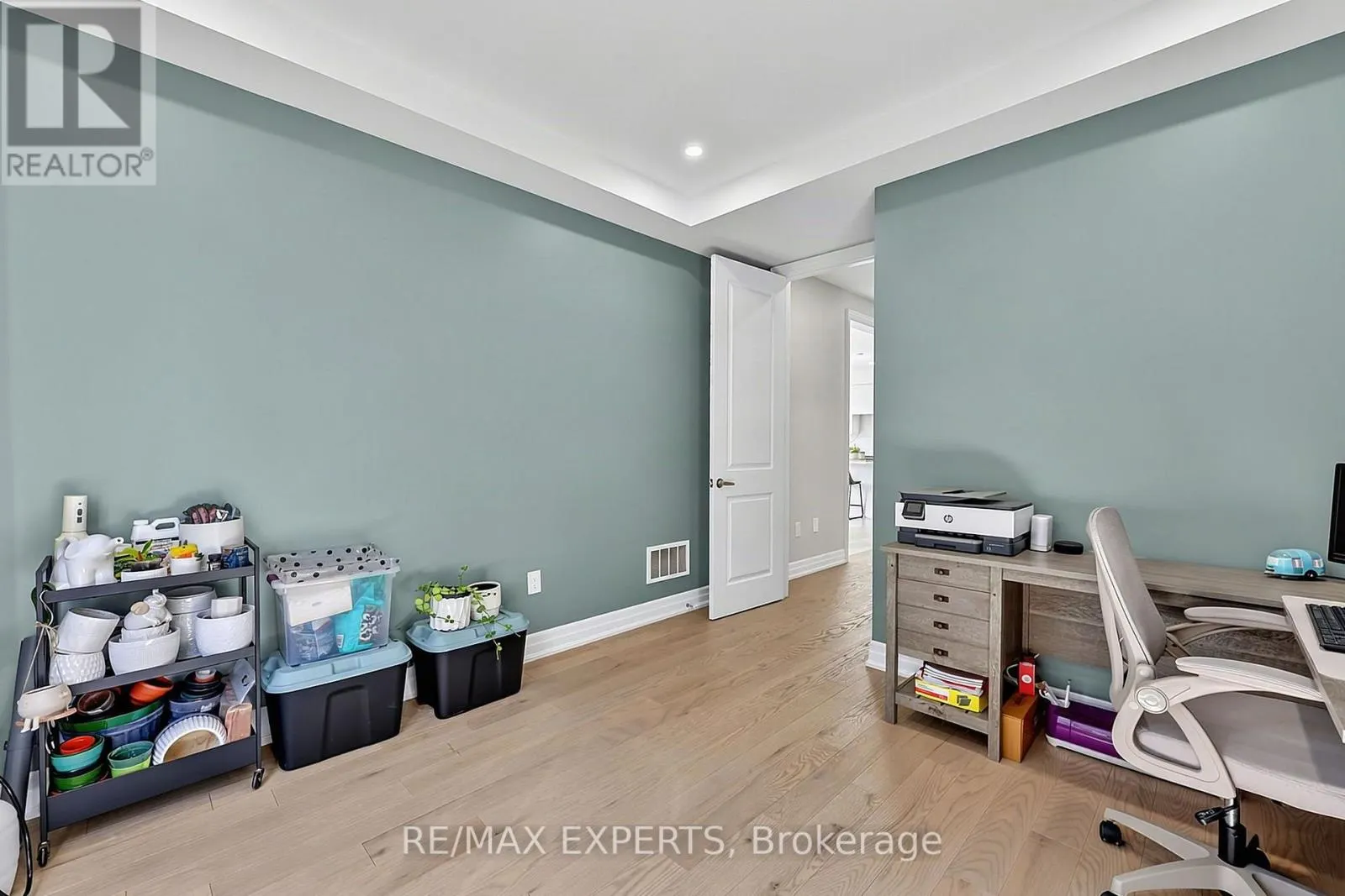 222 MAPLESIDE DRIVE