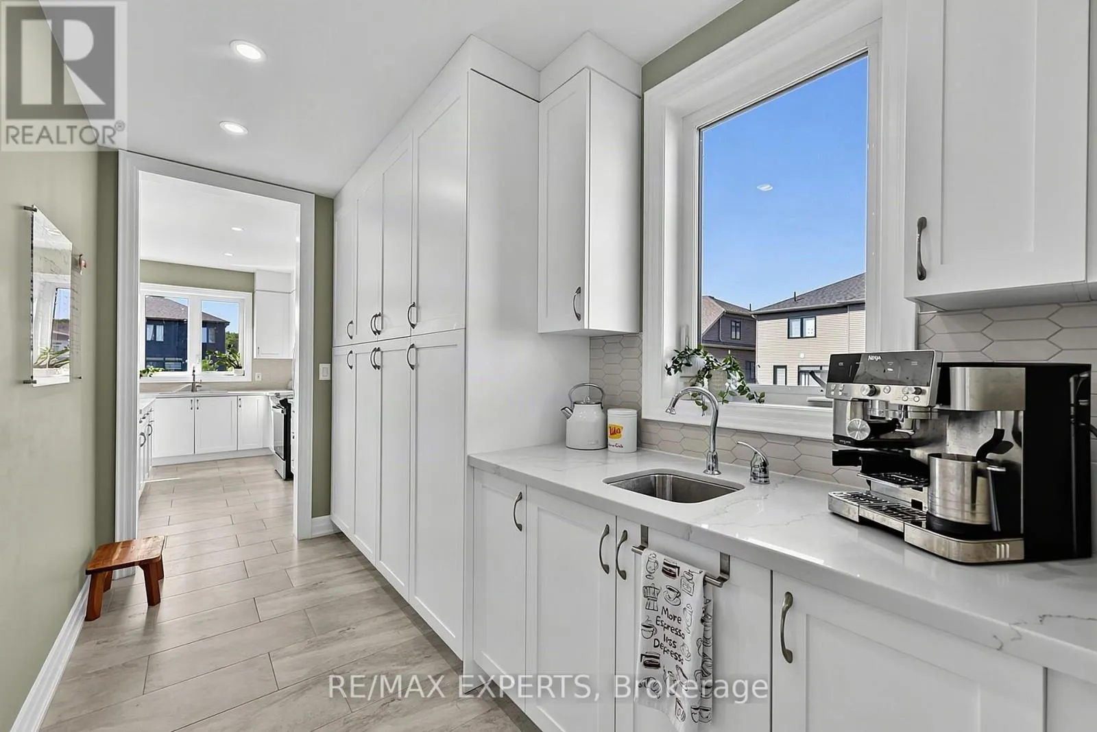222 MAPLESIDE DRIVE