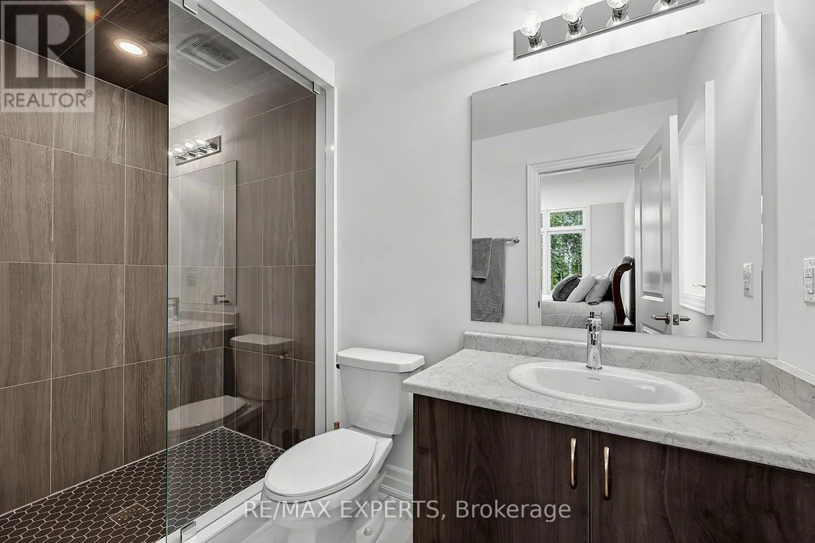 222 MAPLESIDE DRIVE