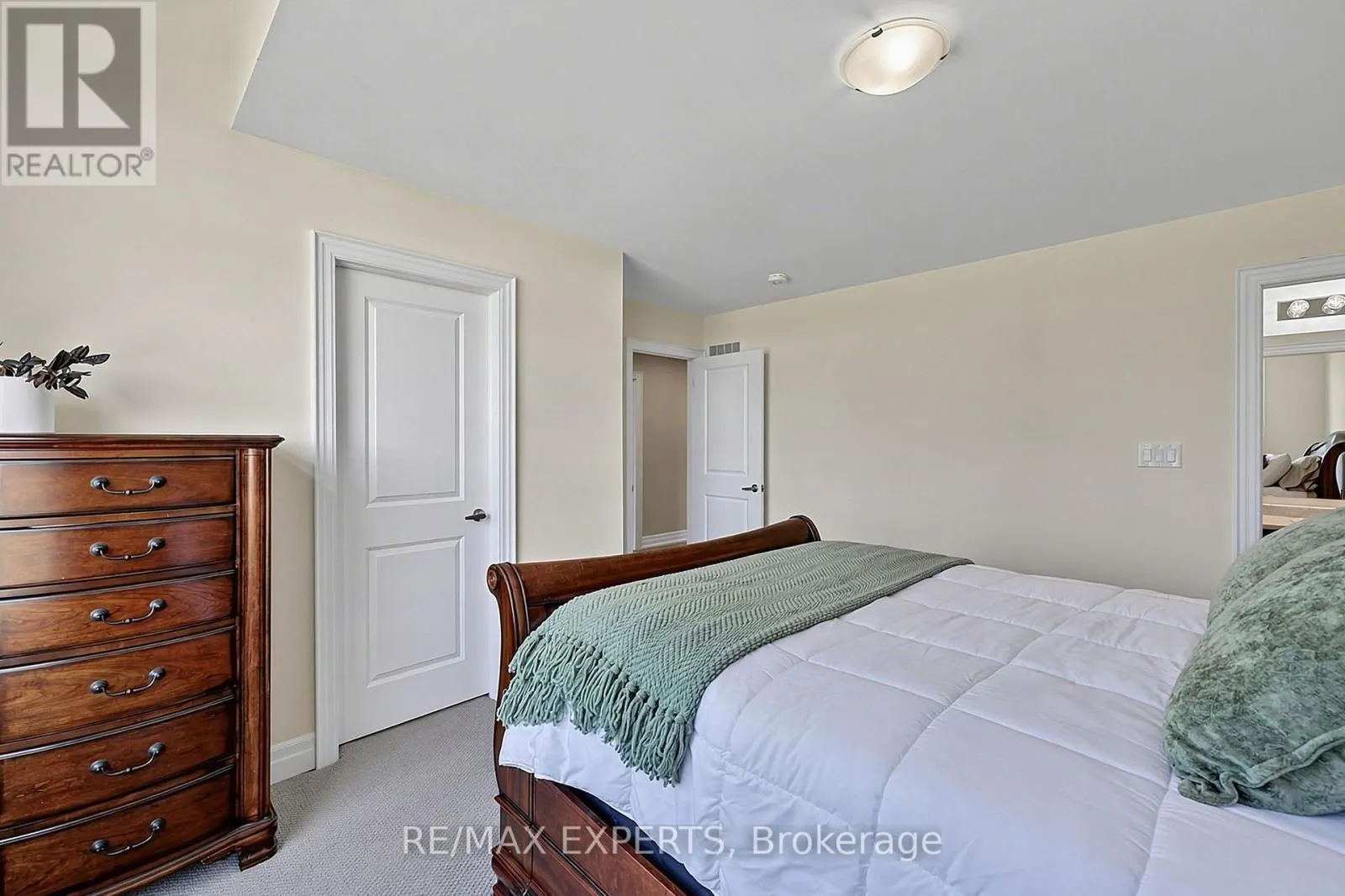 222 MAPLESIDE DRIVE