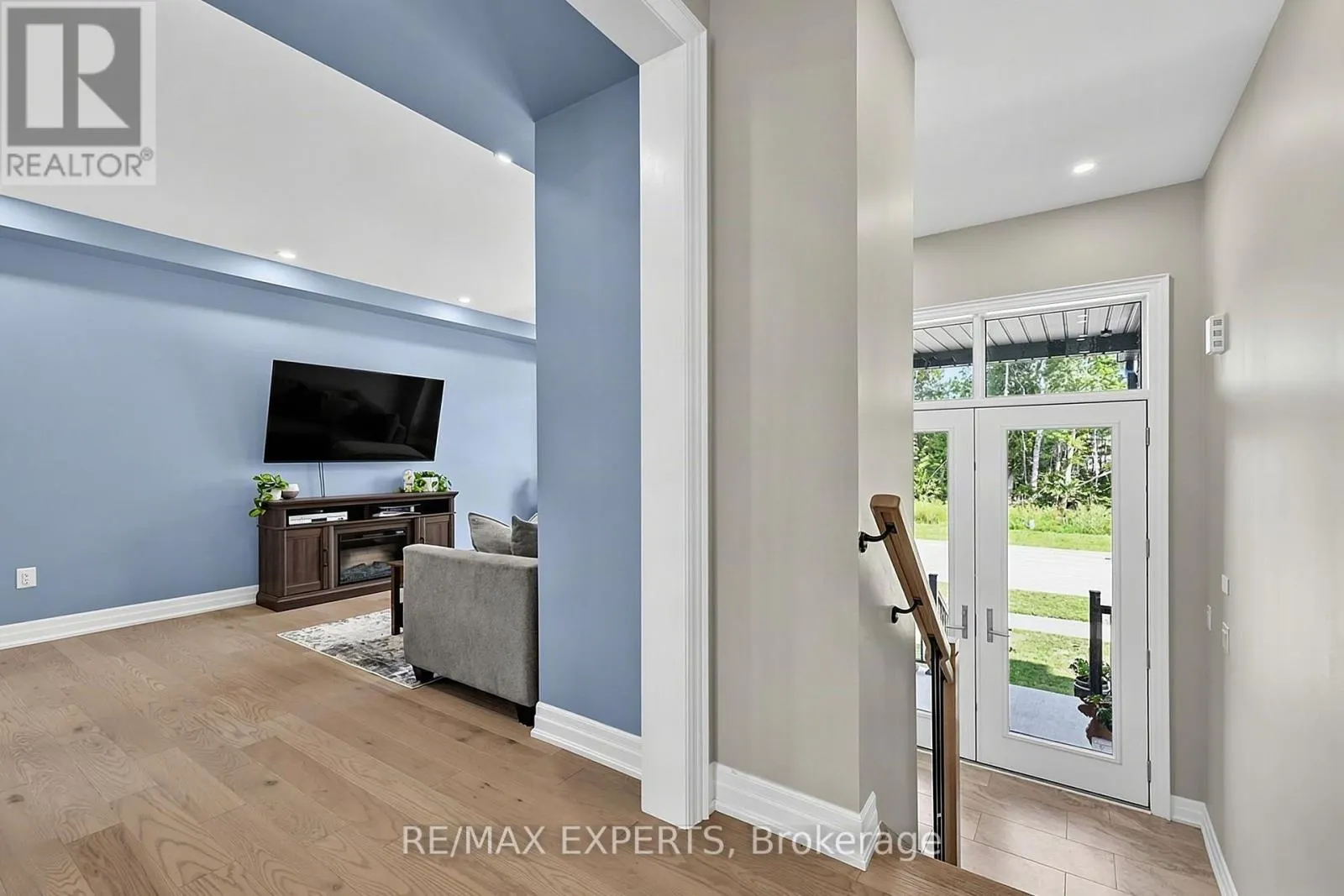 222 MAPLESIDE DRIVE