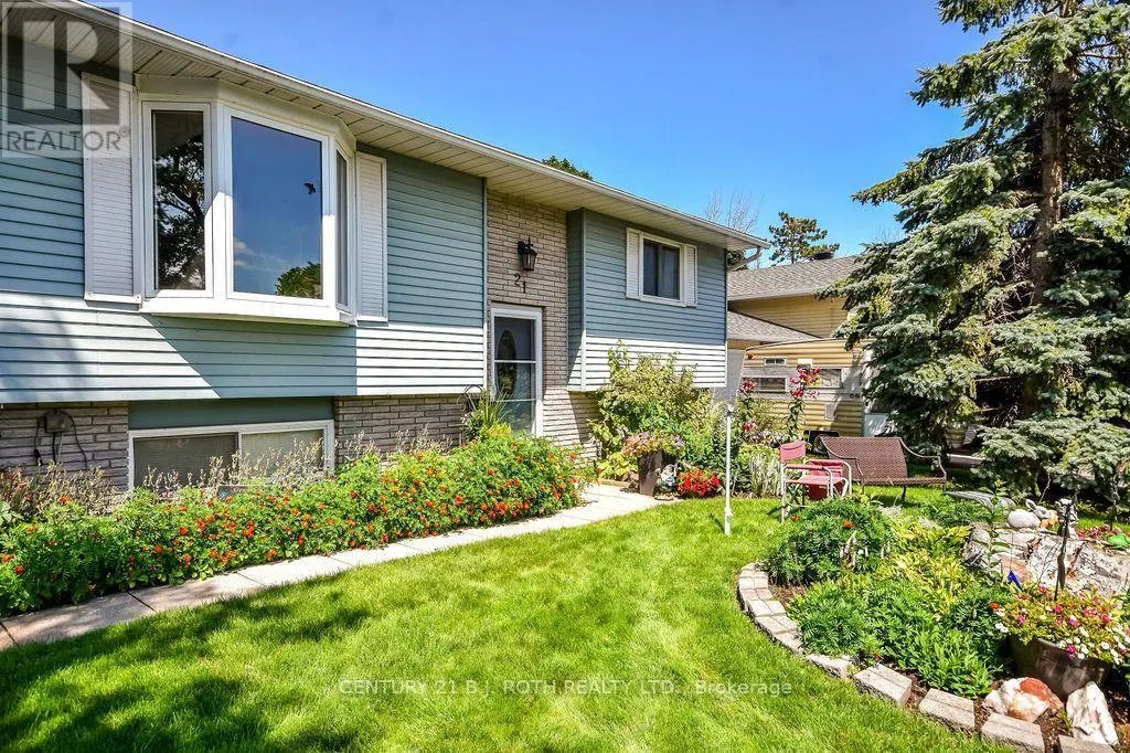 21 KORLEA CRESCENT