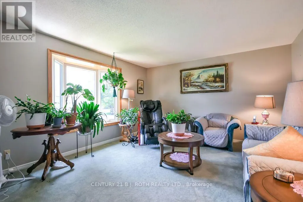 21 KORLEA CRESCENT
