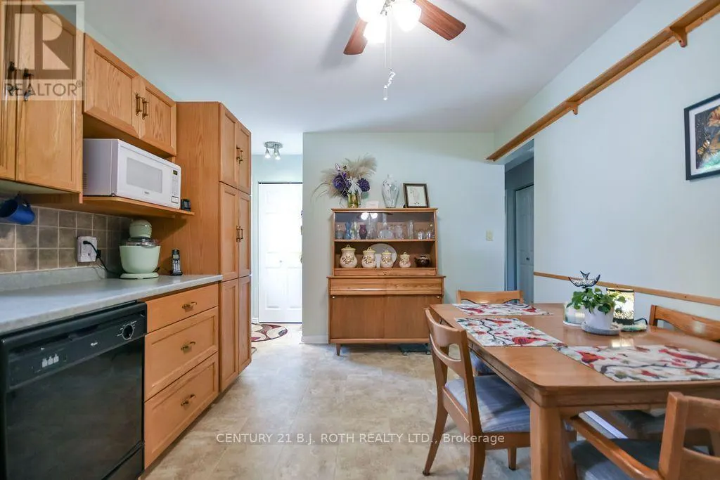 21 KORLEA CRESCENT