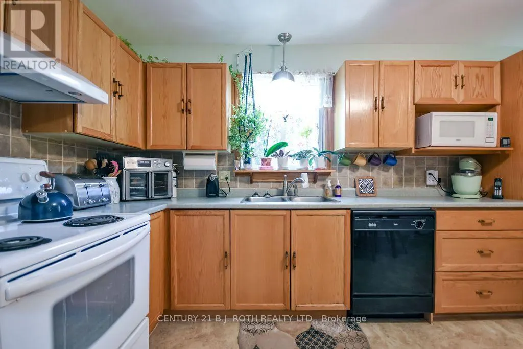 21 KORLEA CRESCENT