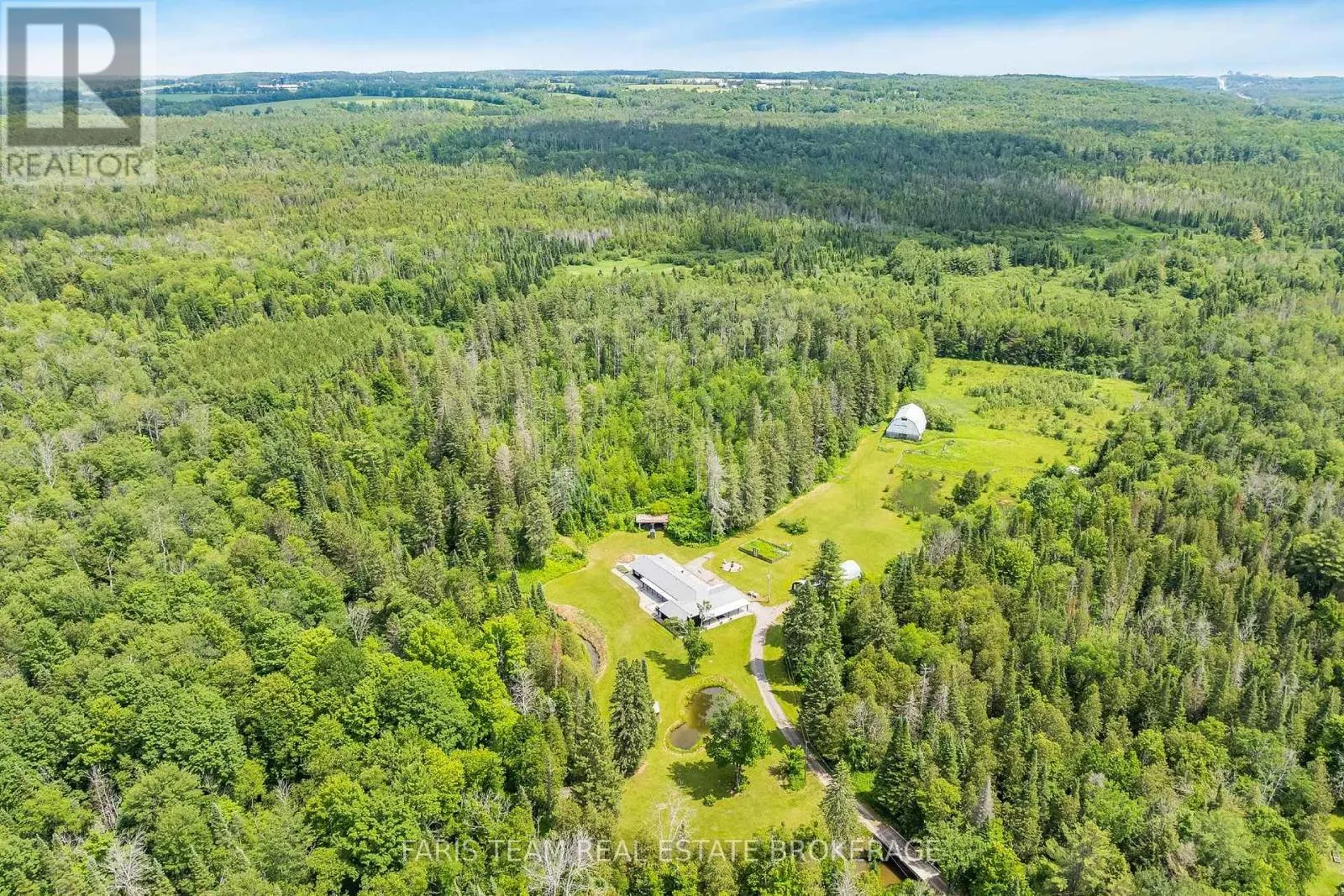 1076 BEAVER LANE