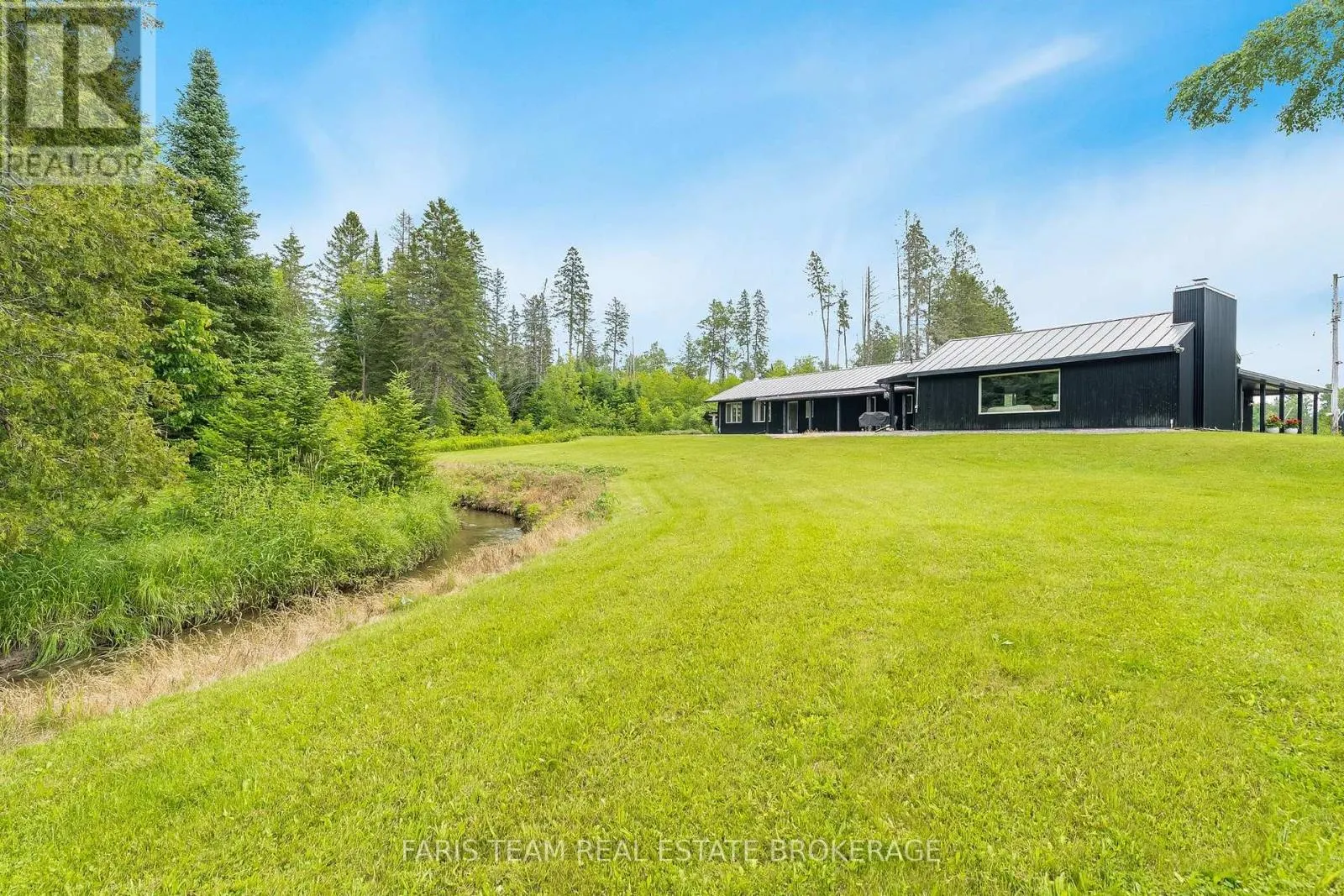 1076 BEAVER LANE
