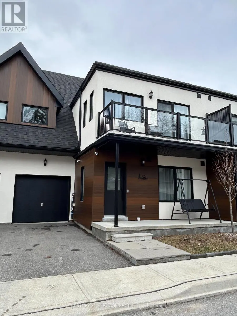 32 RUBY CRESCENT