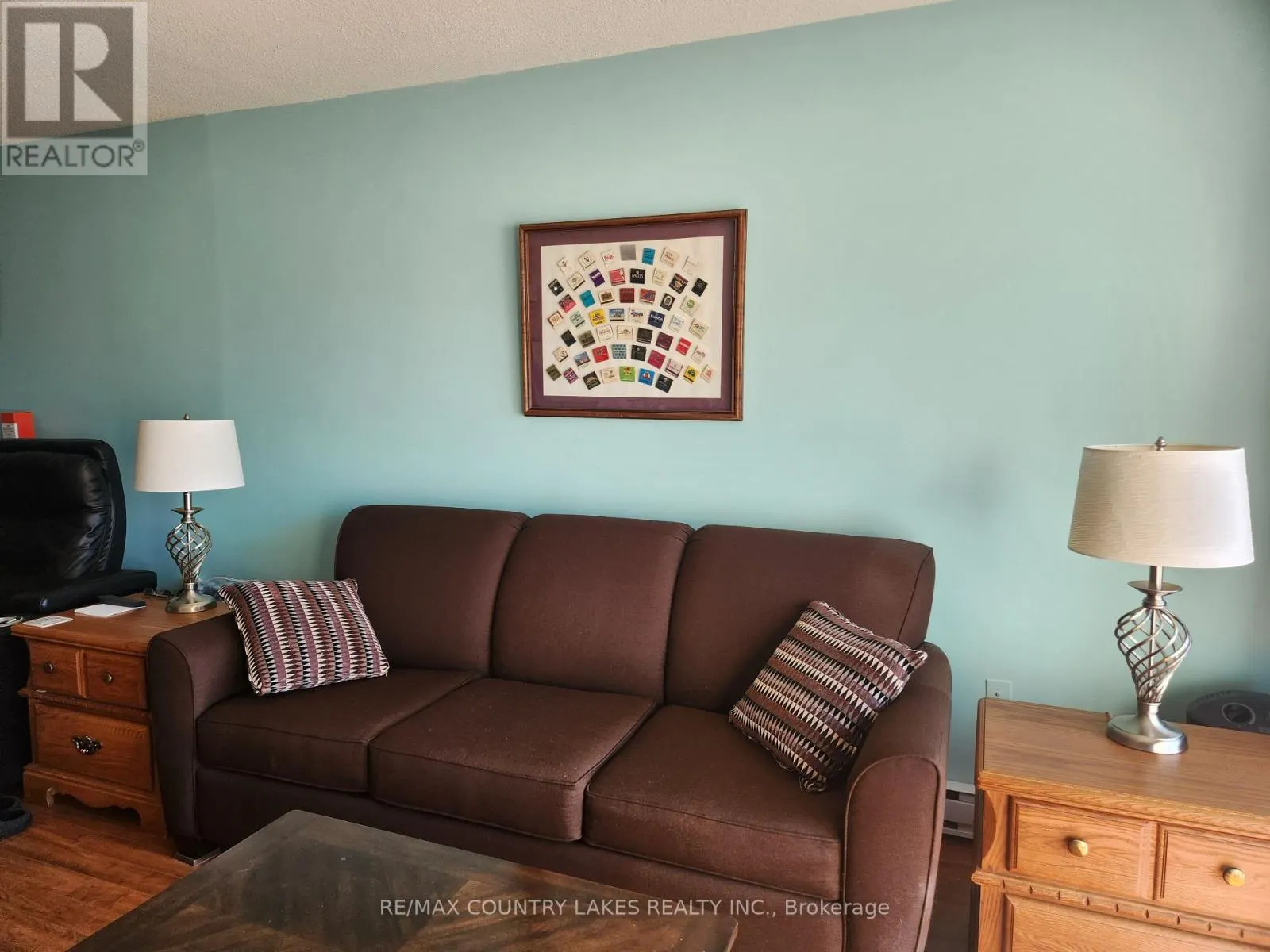 3 - 4 PARADISE BOULEVARD
