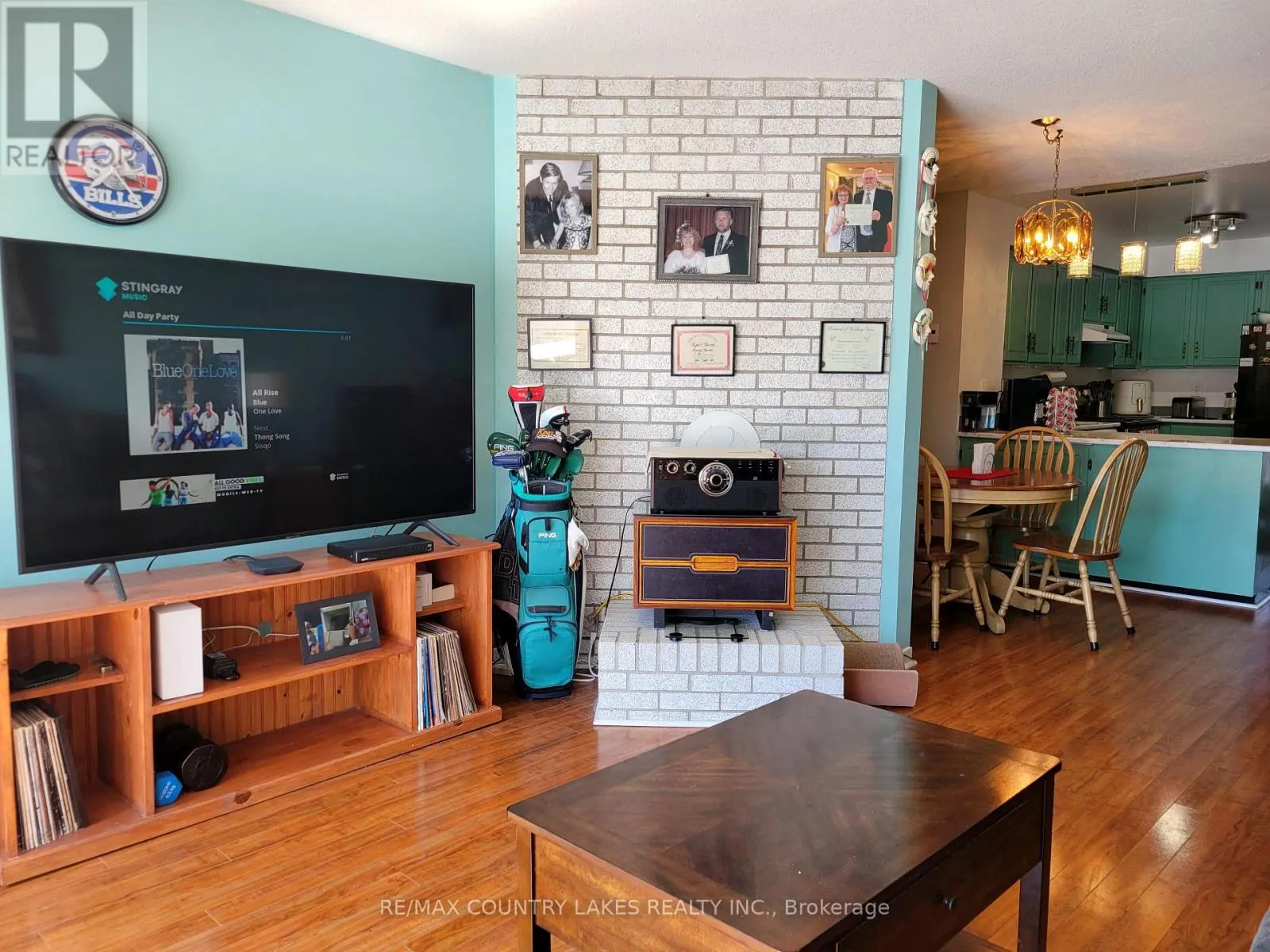 3 - 4 PARADISE BOULEVARD